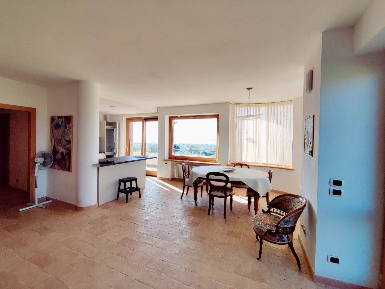 Villa in vendita a Grotte di Castro