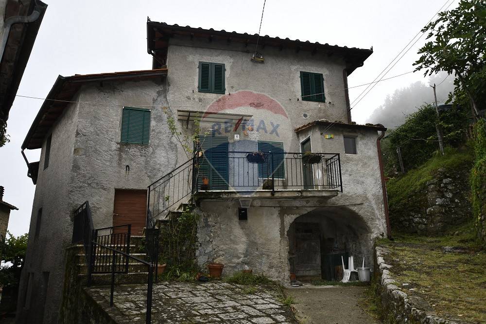Casa indipendente con terrazzo, Bagni di Lucca benabbio
