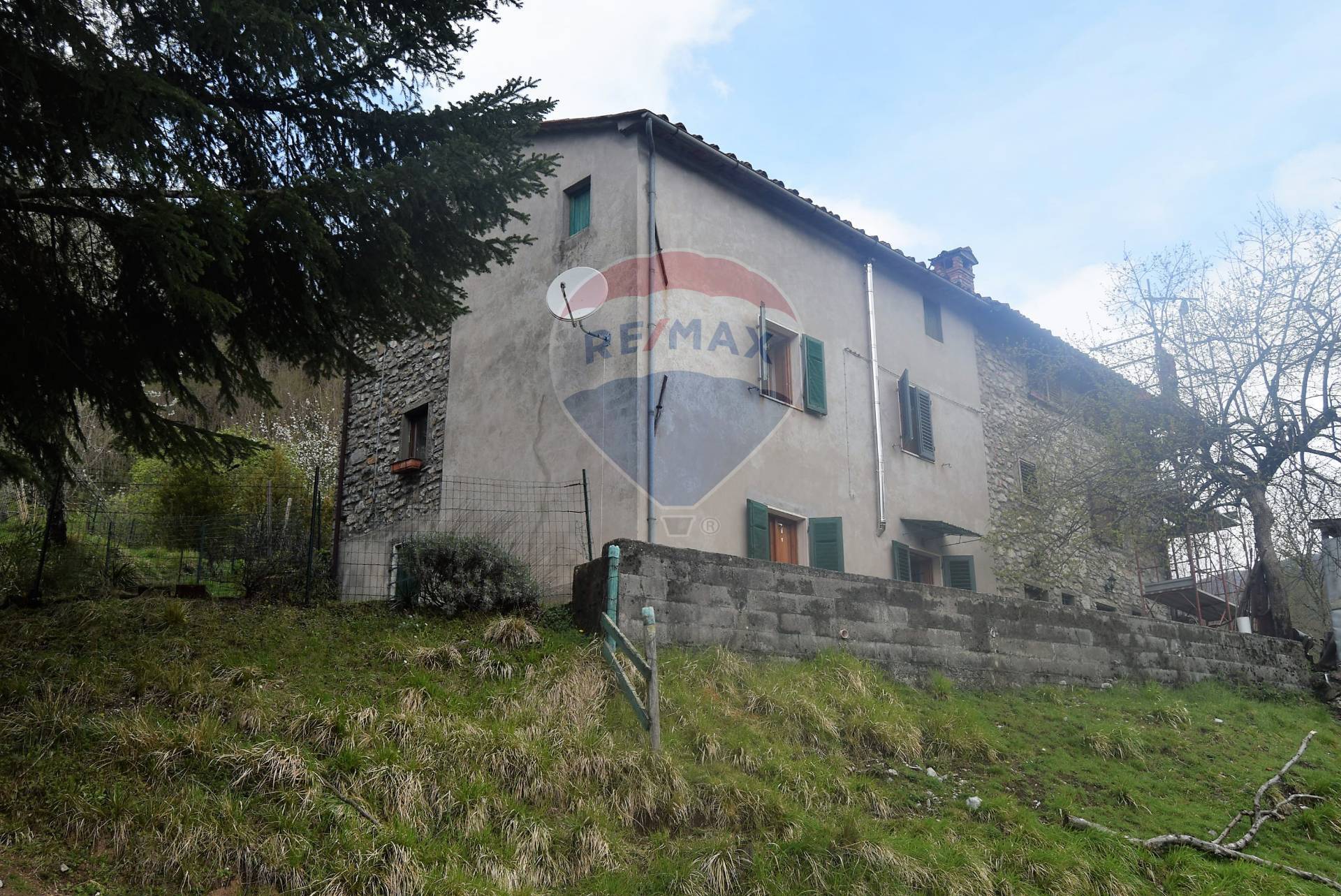 Casa indipendente in vendita, Bagni di Lucca lucchio