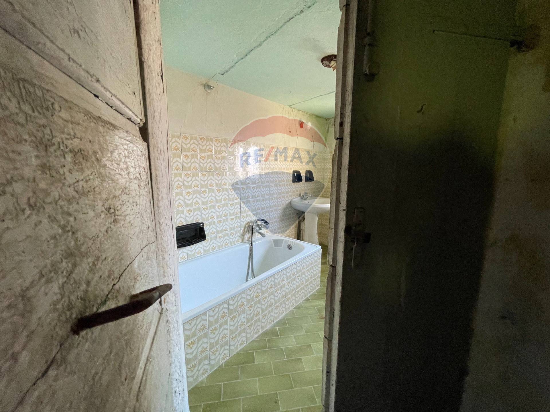 Casa Indipendente in vendita a Bagni di Lucca, San Cassiano di Cotroni