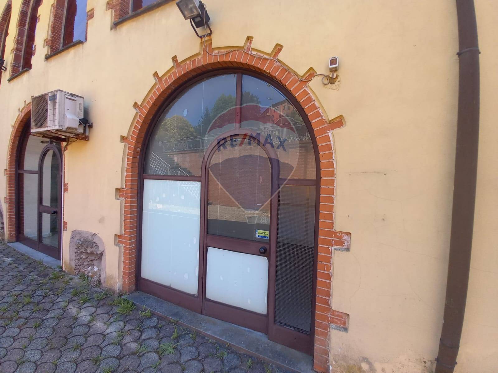 Locale Commerciale in affitto a Bagni di Lucca, Centro