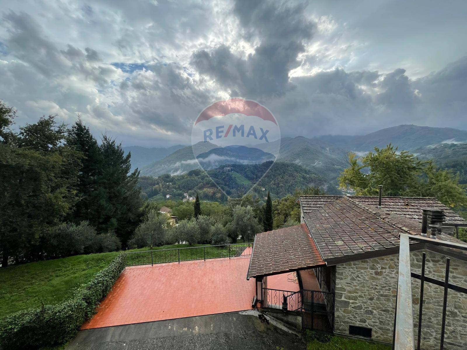 Casa Semindipendente in vendita a Bagni di Lucca, Granaiola