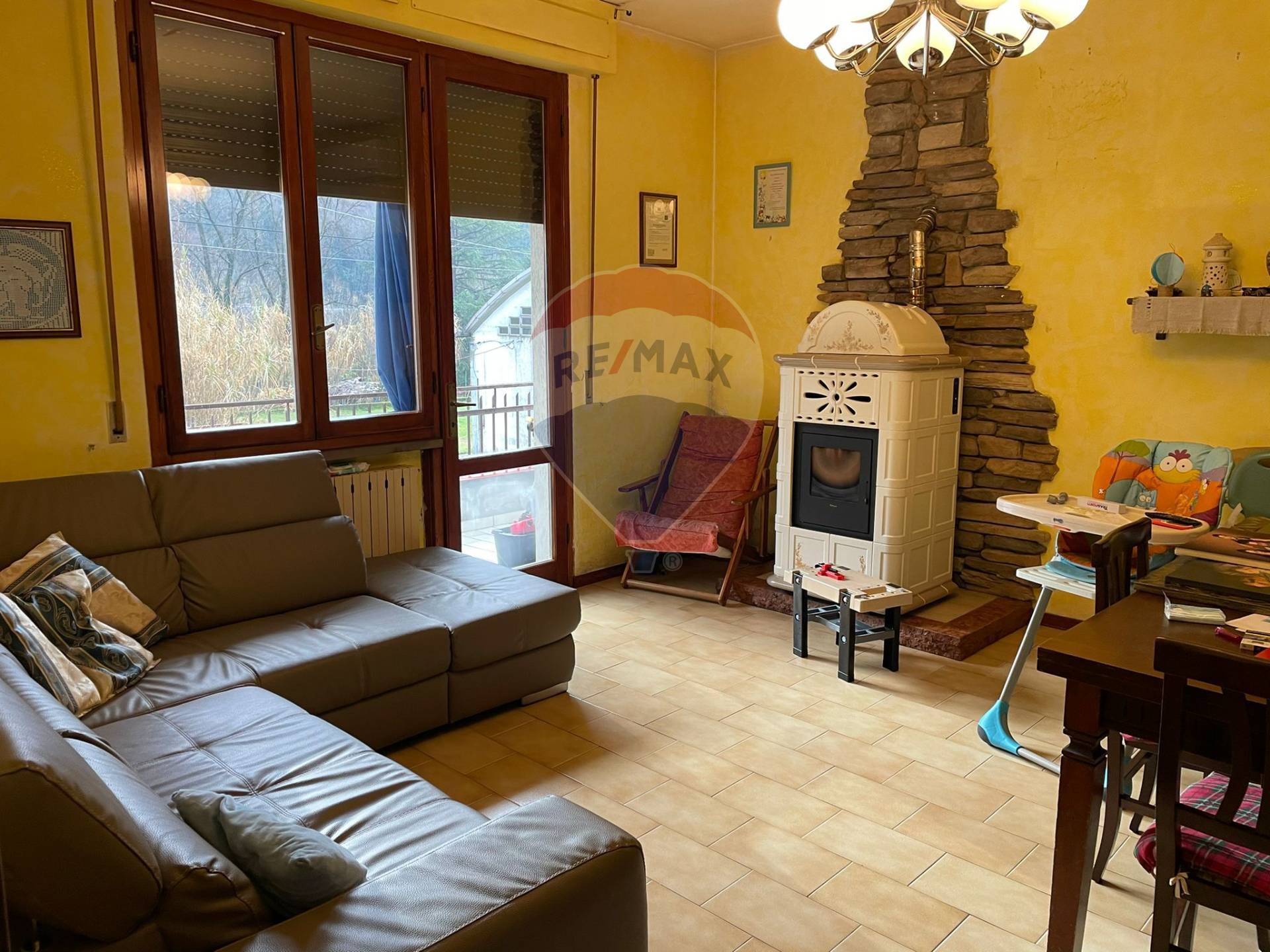 Appartamento in vendita a Borgo a Mozzano, Centro