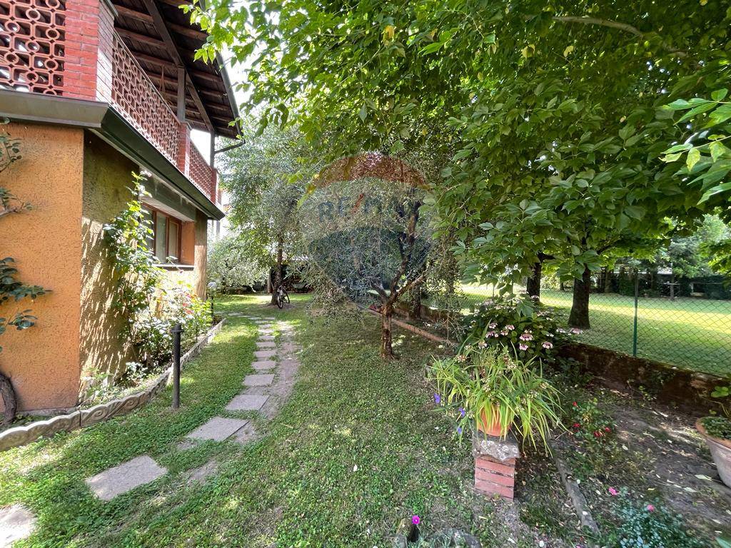 Casa Indipendente in vendita a Bagni di Lucca, Fornoli
