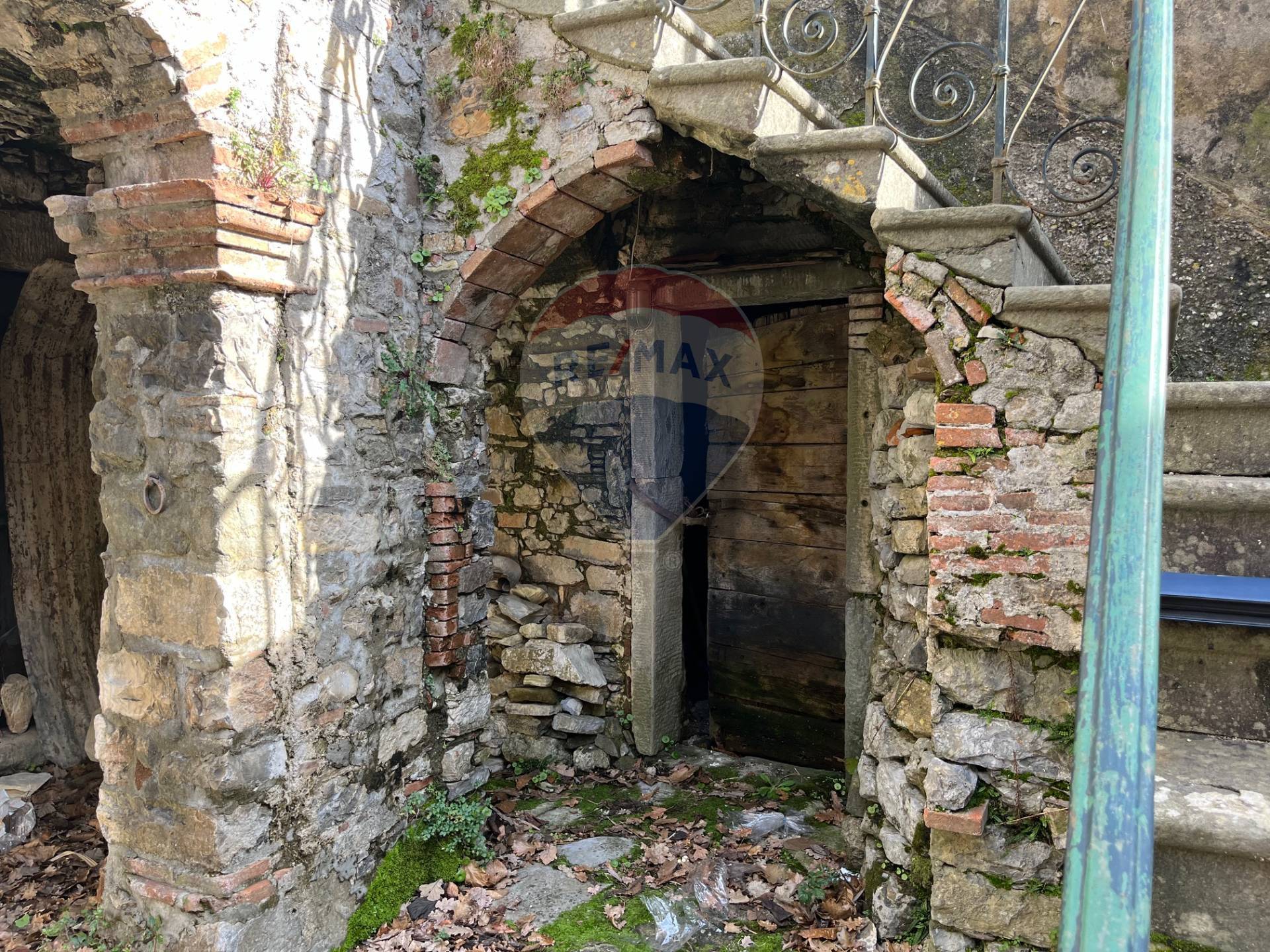 Casa Semindipendente in vendita a Bagni di Lucca, San Cassiano di Cotroni
