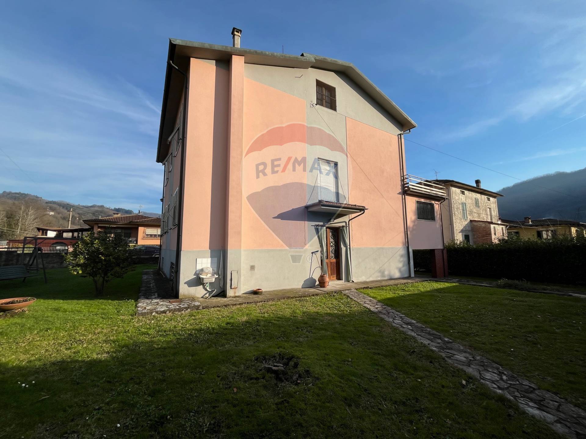 Casa Indipendente in vendita a Coreglia Antelminelli, Ghivizzano