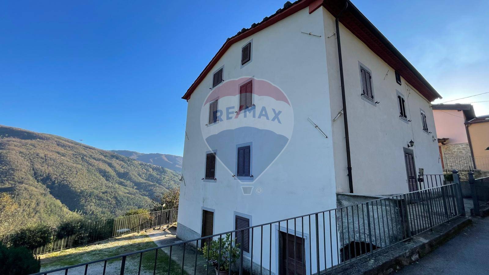 Villa singola in vendita a Bagni di Lucca, San Cassiano di Cotroni