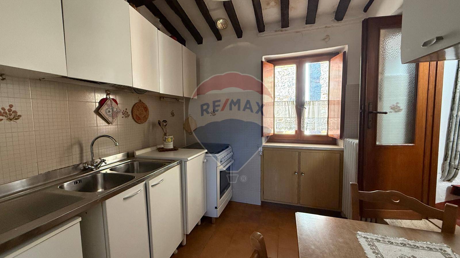 Appartamento in vendita a Villa Basilica, Capoluogo