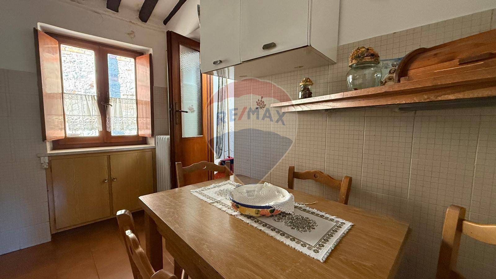 Appartamento in vendita a Villa Basilica, Capoluogo