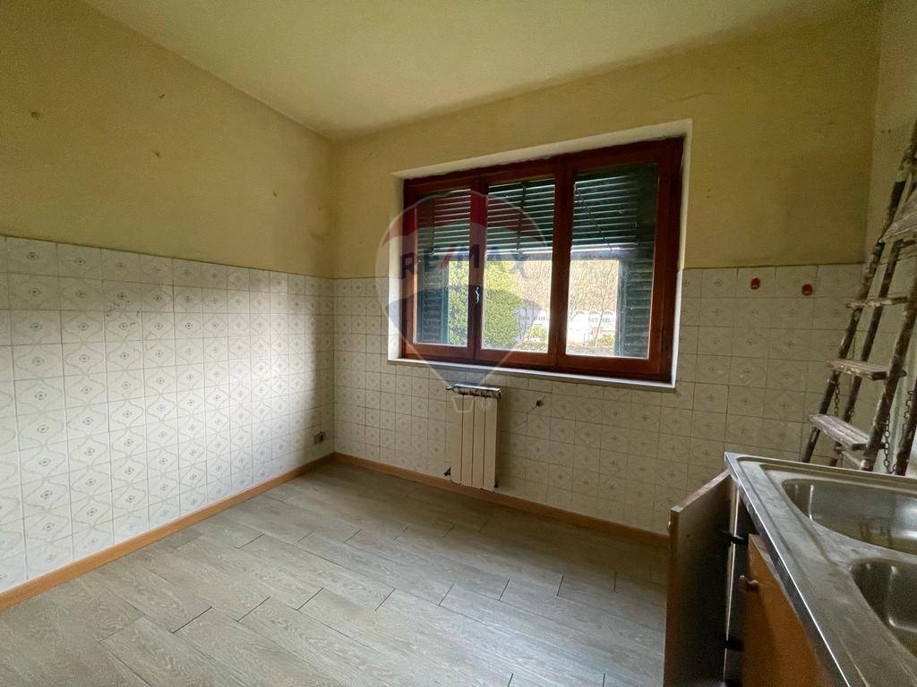 Appartamento in vendita a Borgo a Mozzano, Centro