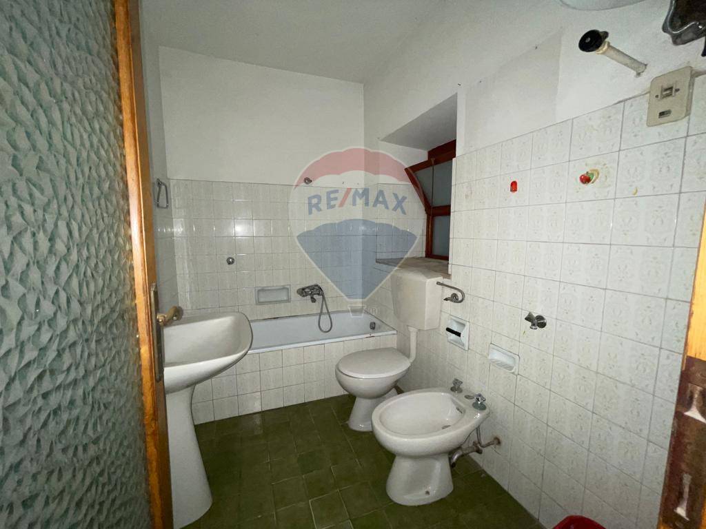 Appartamento in vendita a Borgo a Mozzano, Centro