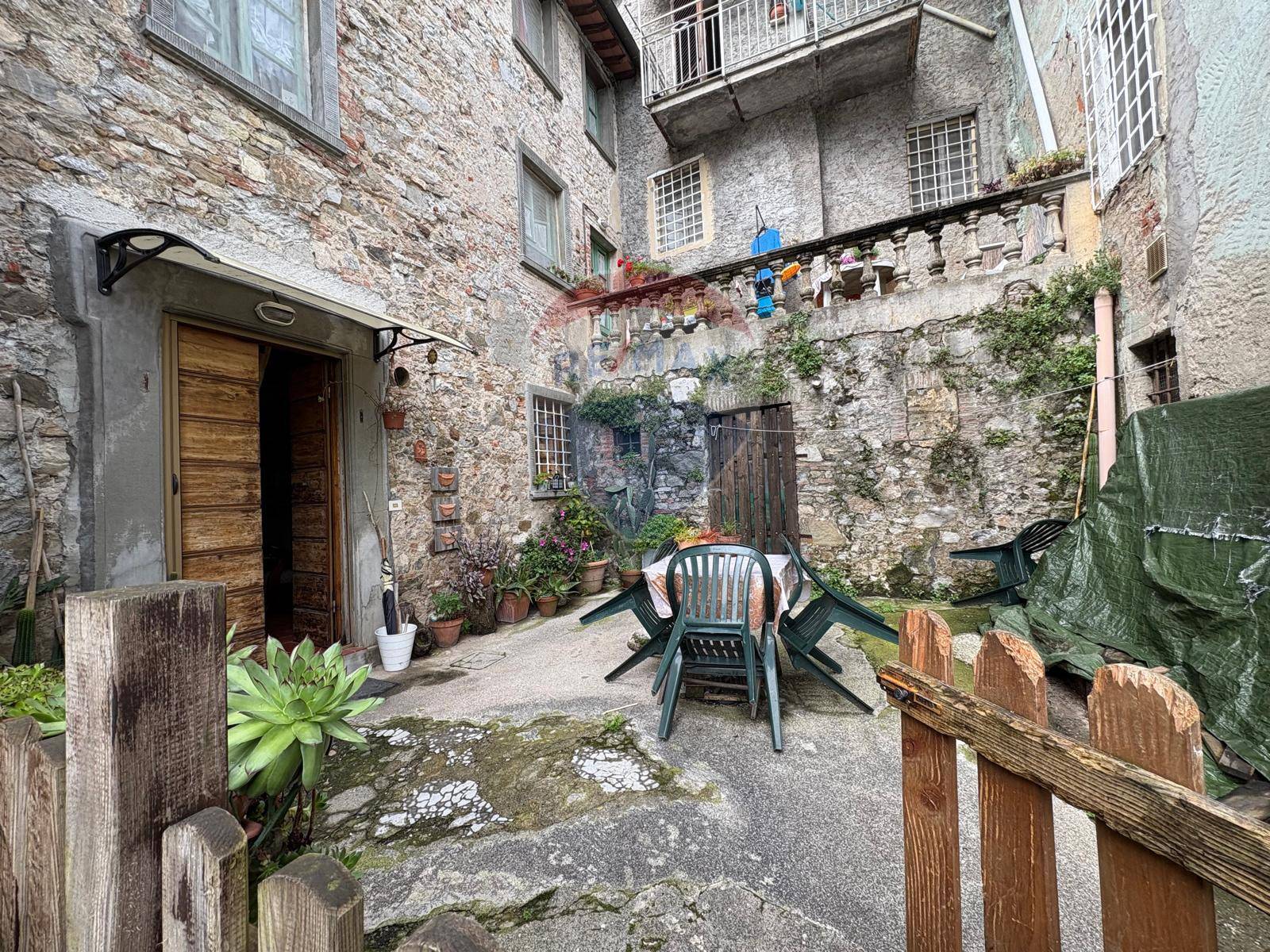 Porzione di casa in vendita a Borgo a Mozzano, Partigliano