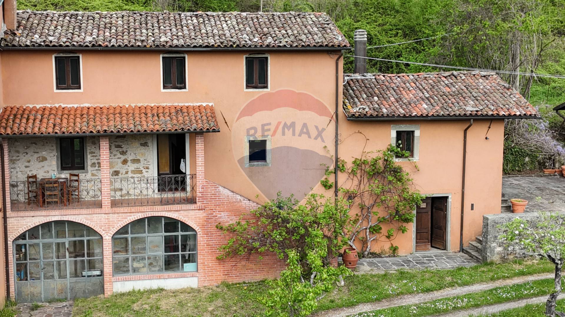 Rustico in vendita a Camporgiano, Il Poggio