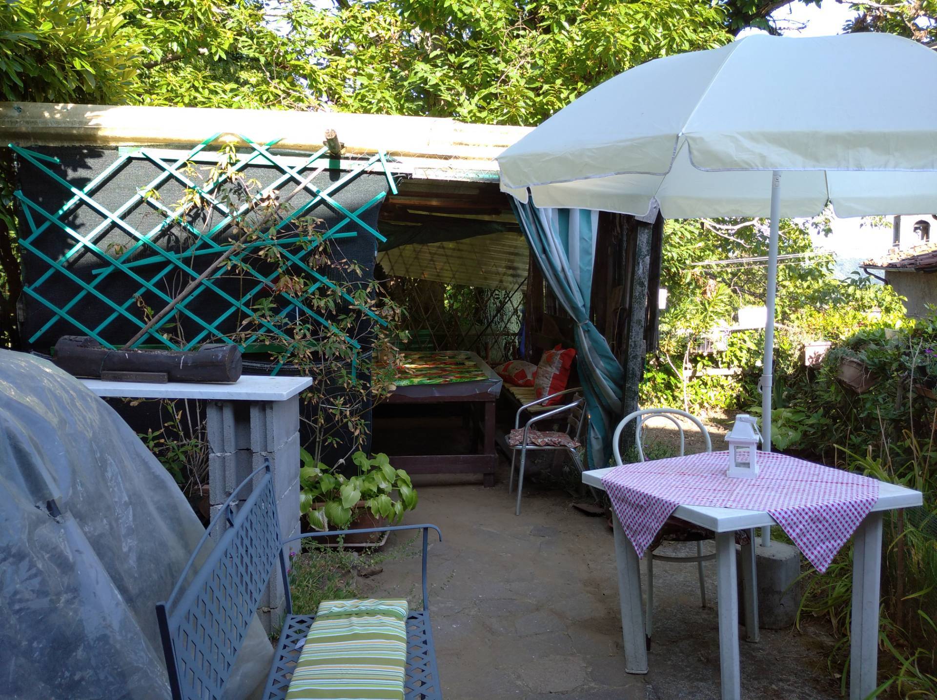 Casa Semindipendente in vendita a Villa Basilica, Boveglio