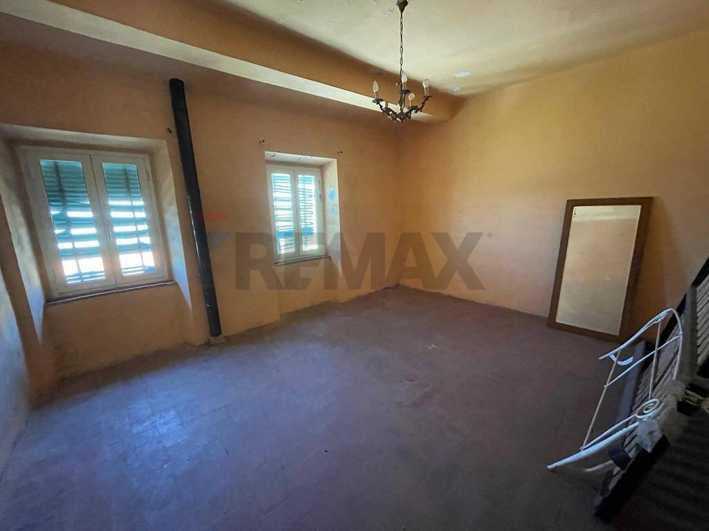 Porzione di casa in vendita a Borgo a Mozzano, Corsagna