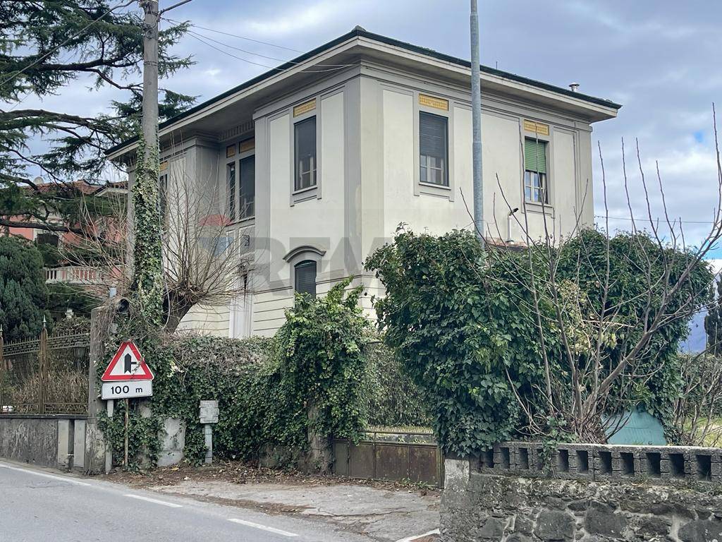 Villa singola in vendita a Castelnuovo di Garfagnana