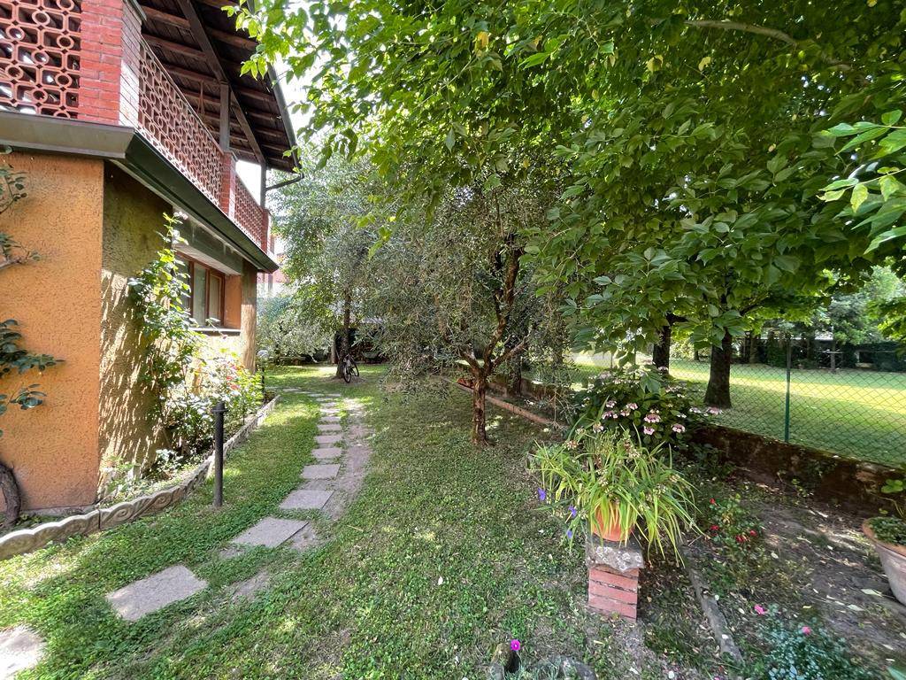 Casa Indipendente in vendita a Bagni di Lucca, Fornoli