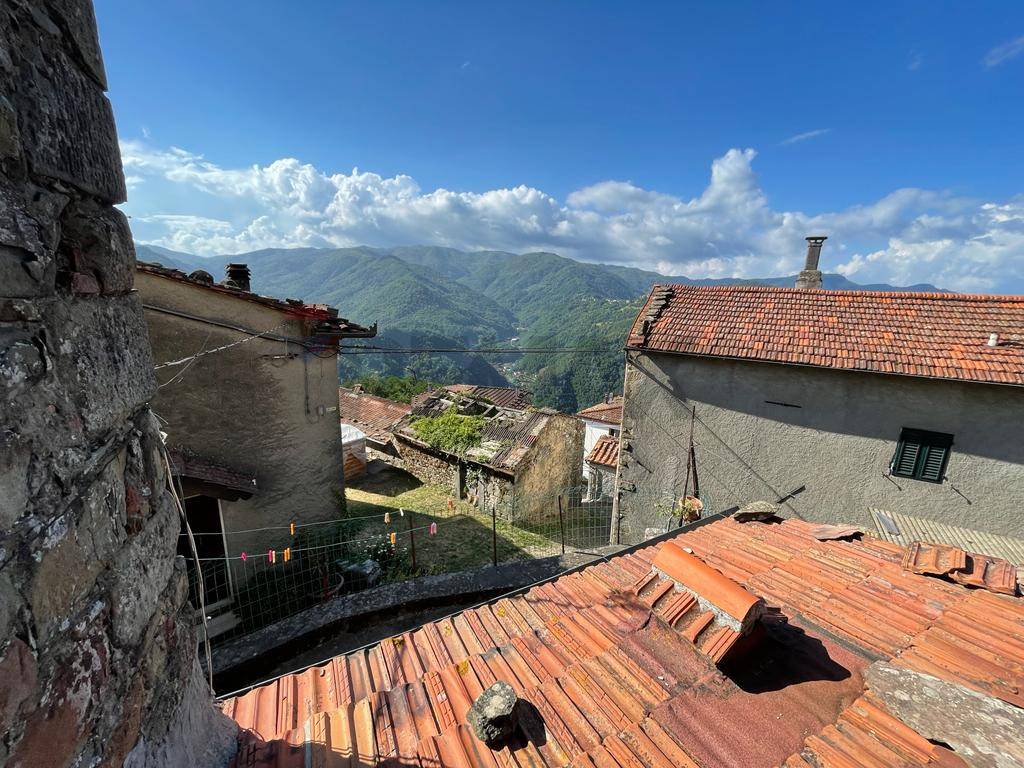 Casa Semindipendente in vendita a Bagni di Lucca, Granaiola