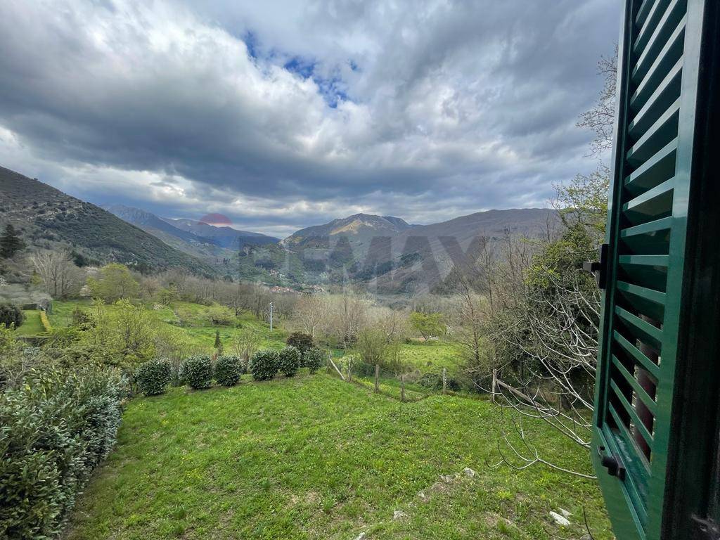 Villetta bifamiliare in vendita a Bagni di Lucca, San Cassiano di Cotroni