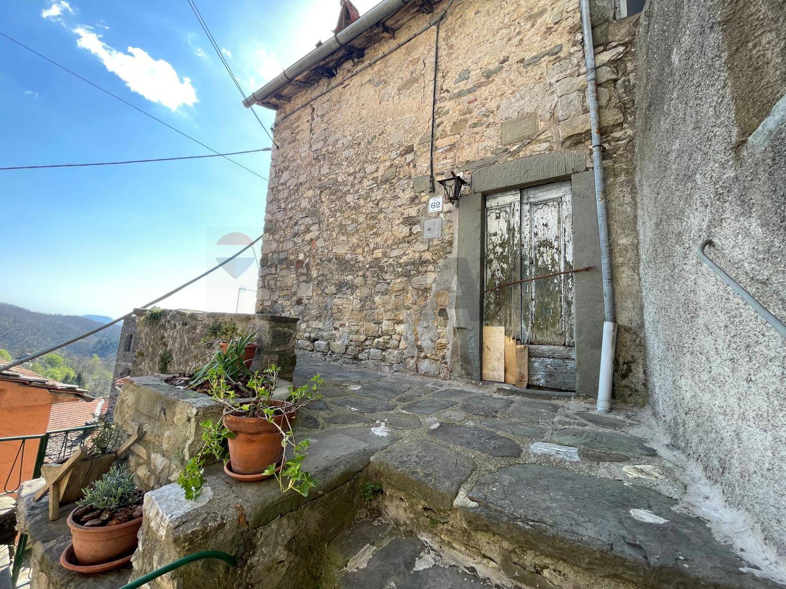 Casa Indipendente in vendita a Bagni di Lucca, Montefegatesi