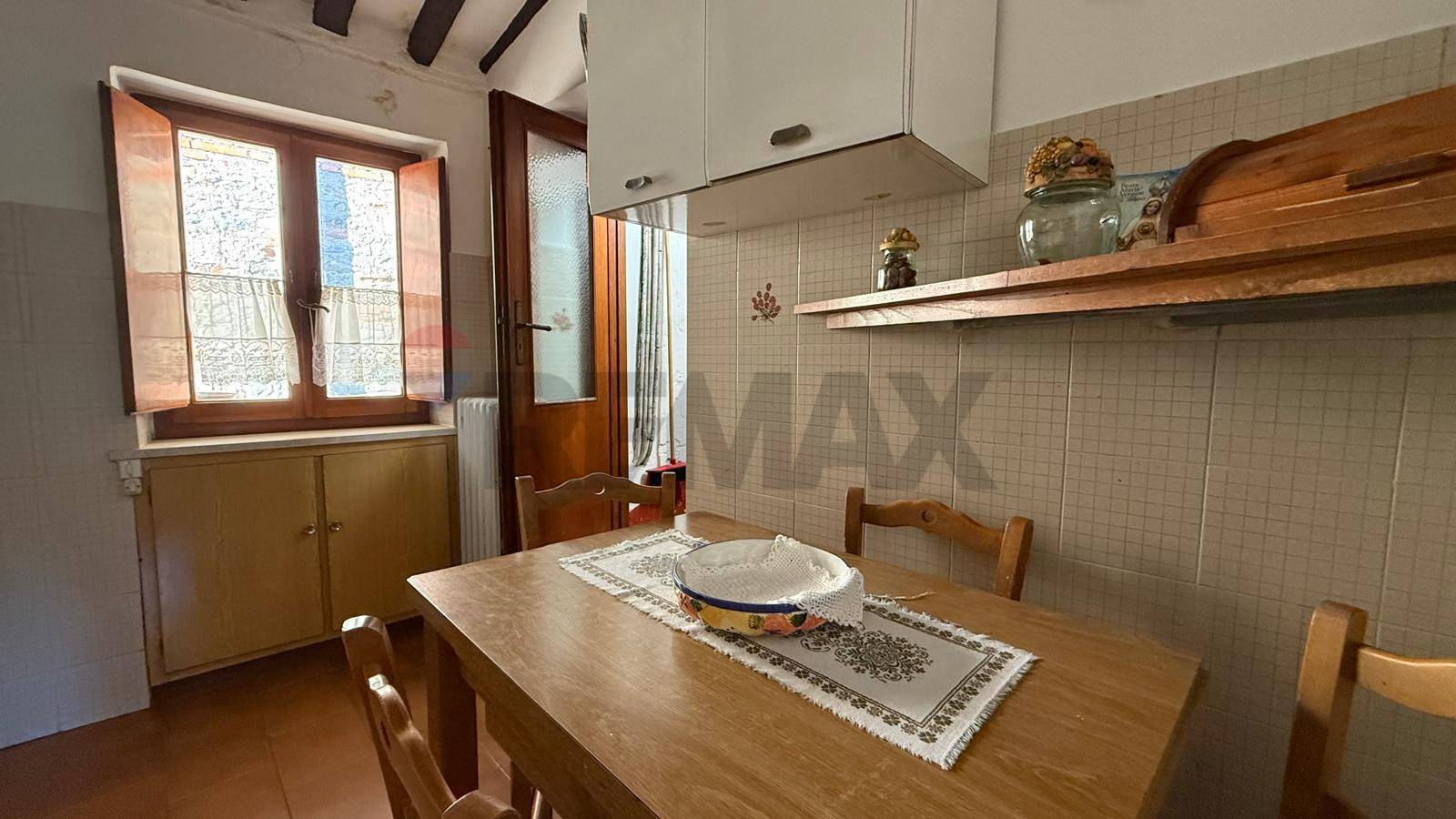 Appartamento in vendita a Villa Basilica, Capoluogo