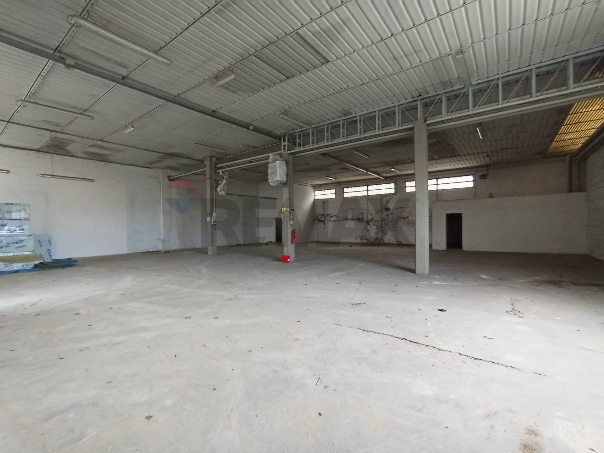 Capannone Industriale in vendita a Borgo a Mozzano, Chifenti