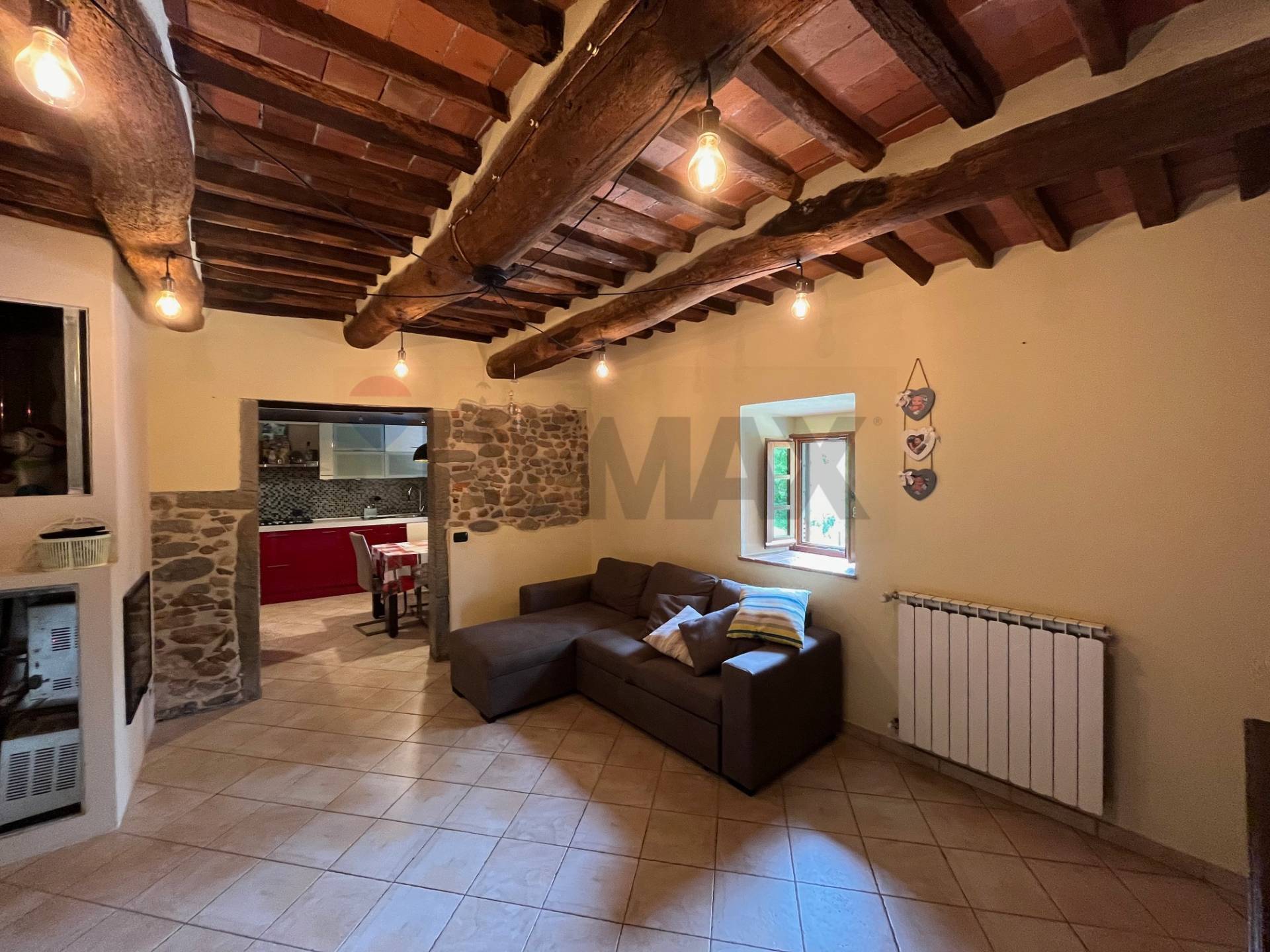 Porzione di casa in vendita a Bagni di Lucca, Fornoli