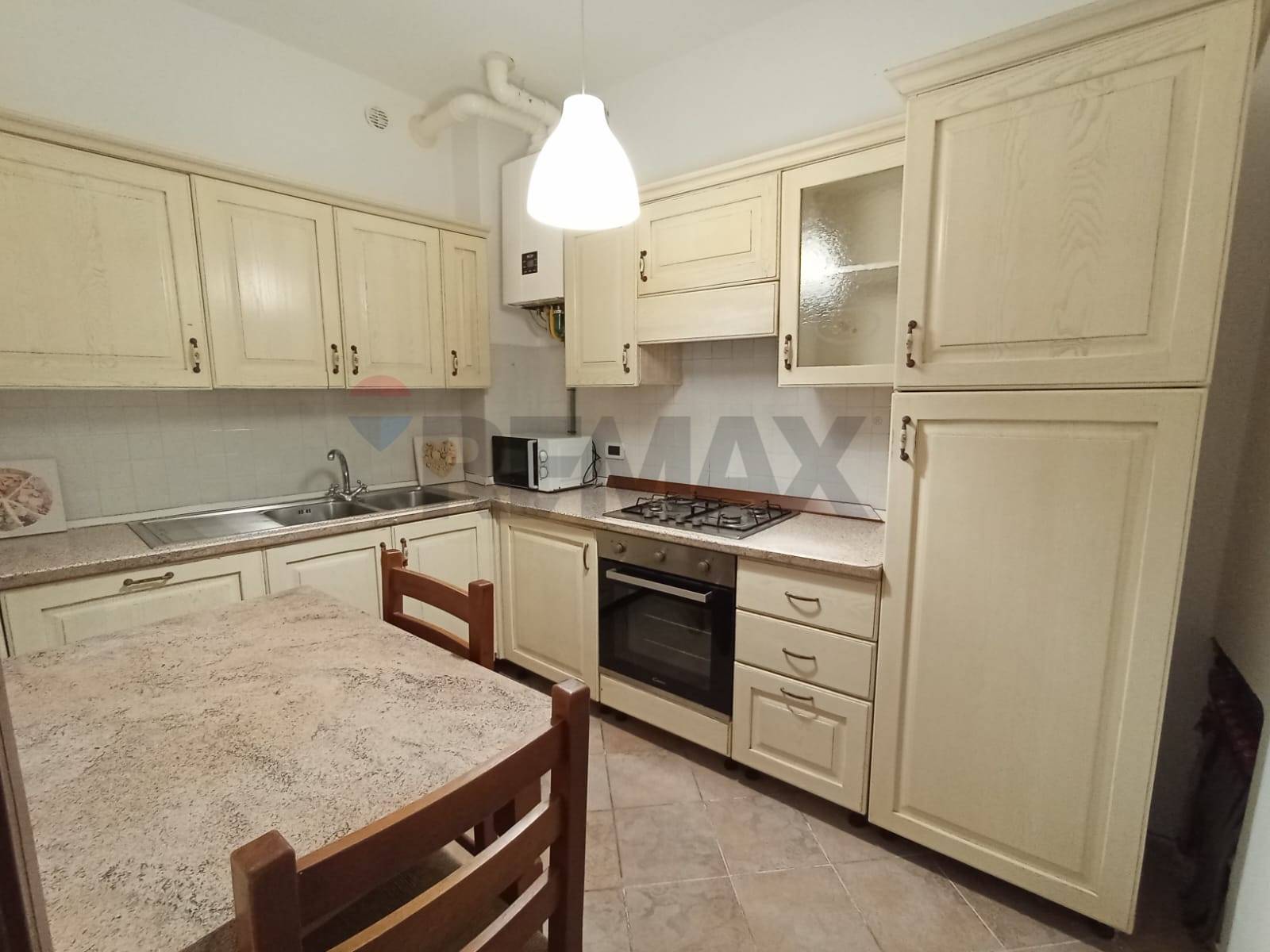 Appartamento in vendita a Borgo a Mozzano, Centro