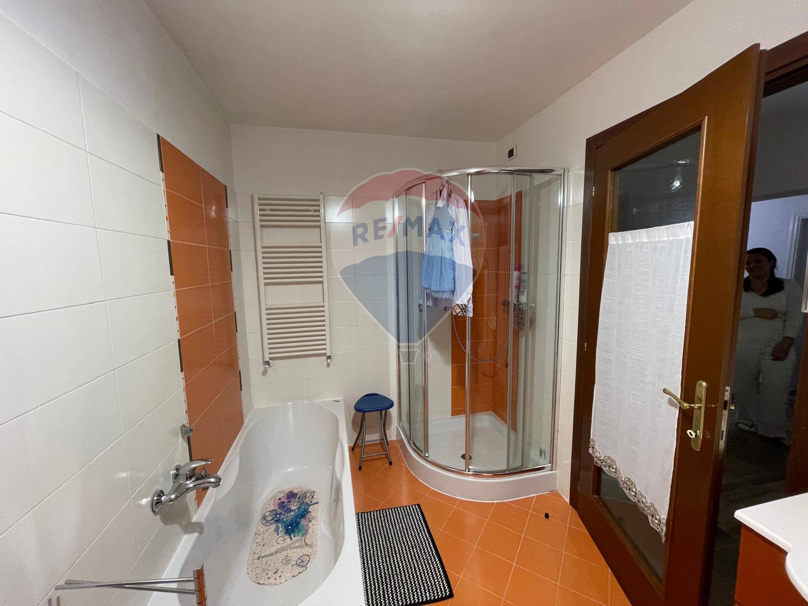 Appartamento in vendita a Bagni di Lucca, Ponte a Serraglio