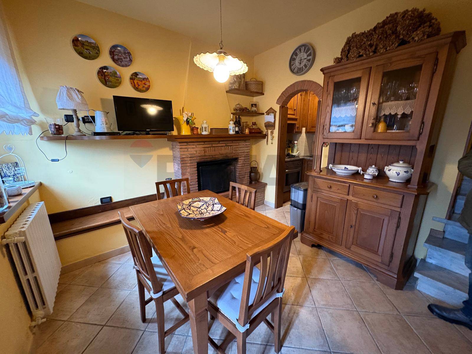 Casa Semindipendente in vendita a Lucca, Cerasomma