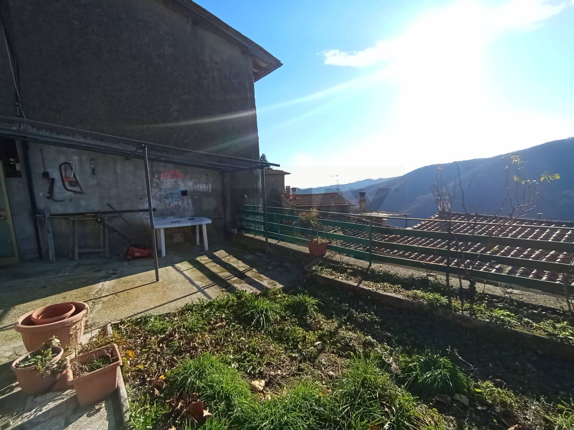 Casa Indipendente in vendita a Villa Basilica, Boveglio