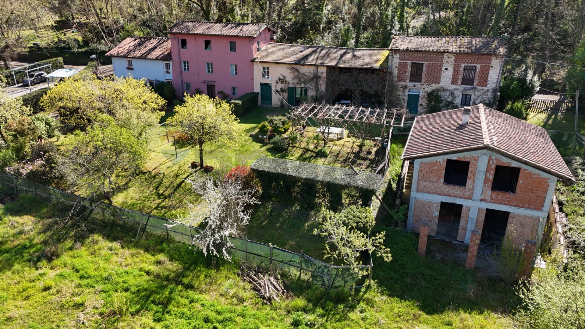 Cascina/Casale in vendita a Lucca, San Lorenzo a Vaccoli