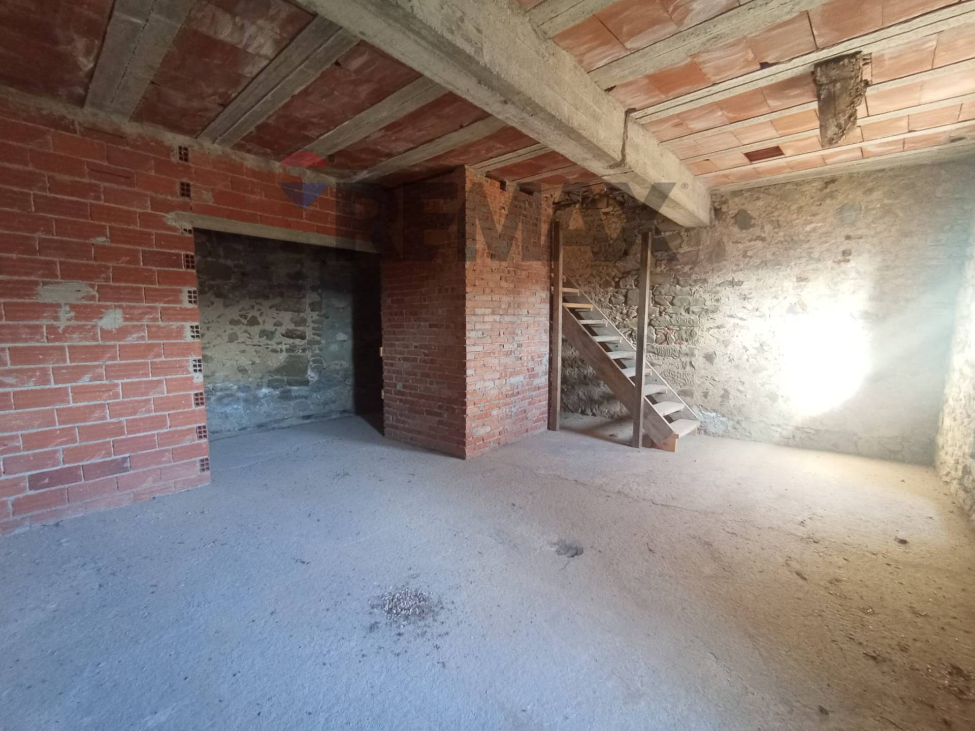 Casa Semindipendente in vendita a Coreglia Antelminelli, Tereglio