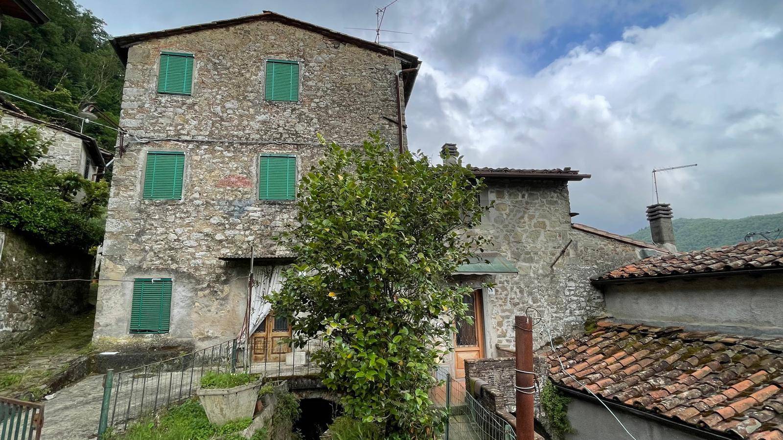 Casa Indipendente in vendita a Bagni di Lucca, Benabbio