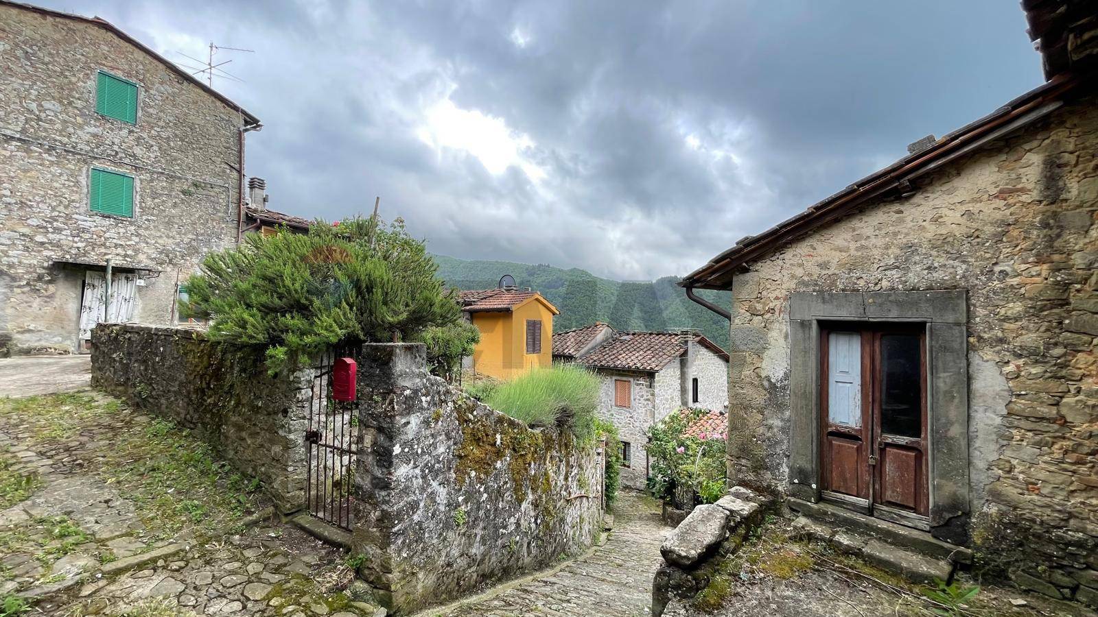 Casa Indipendente in vendita a Bagni di Lucca, Benabbio