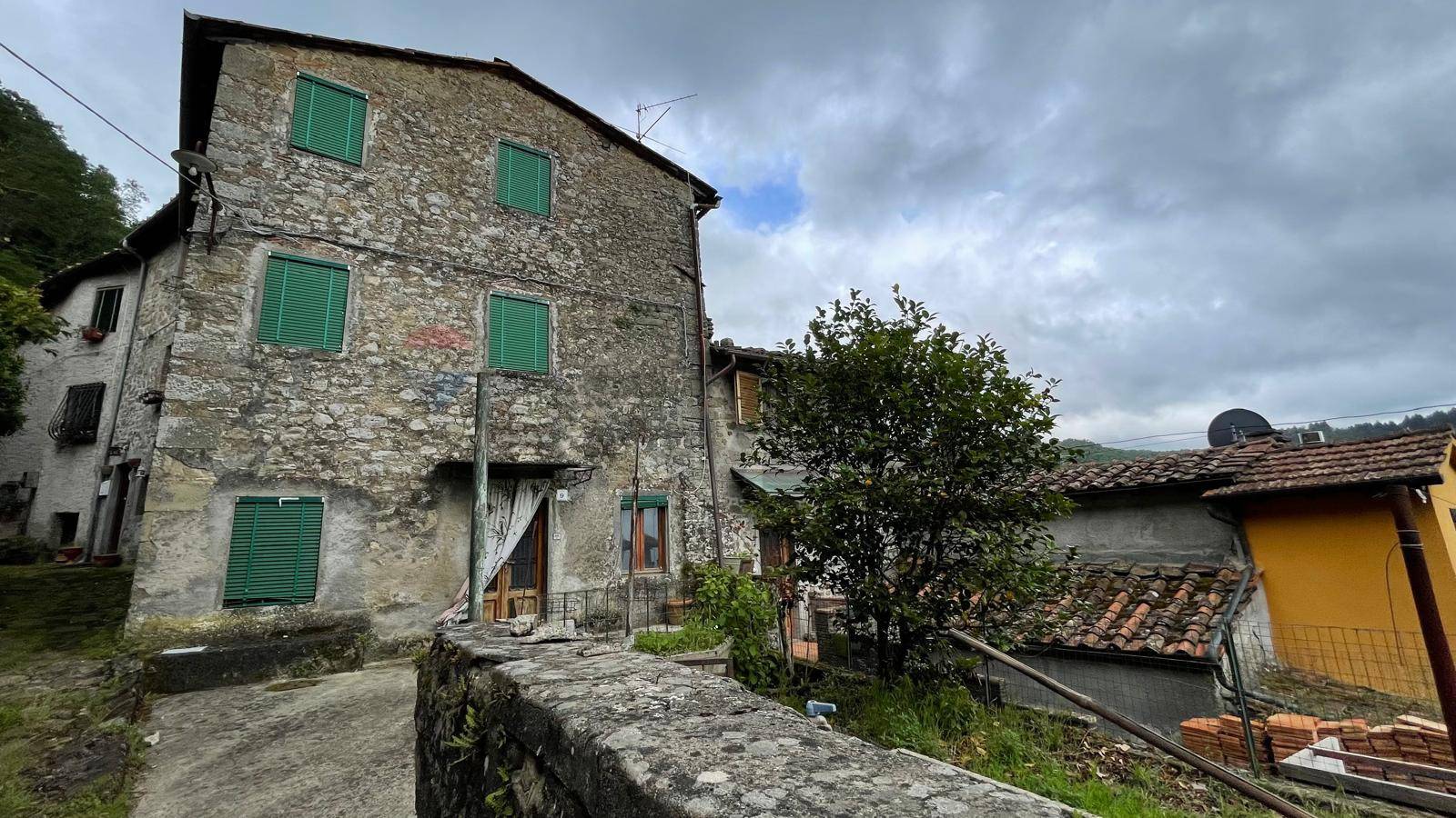 Casa Indipendente in vendita a Bagni di Lucca, Benabbio