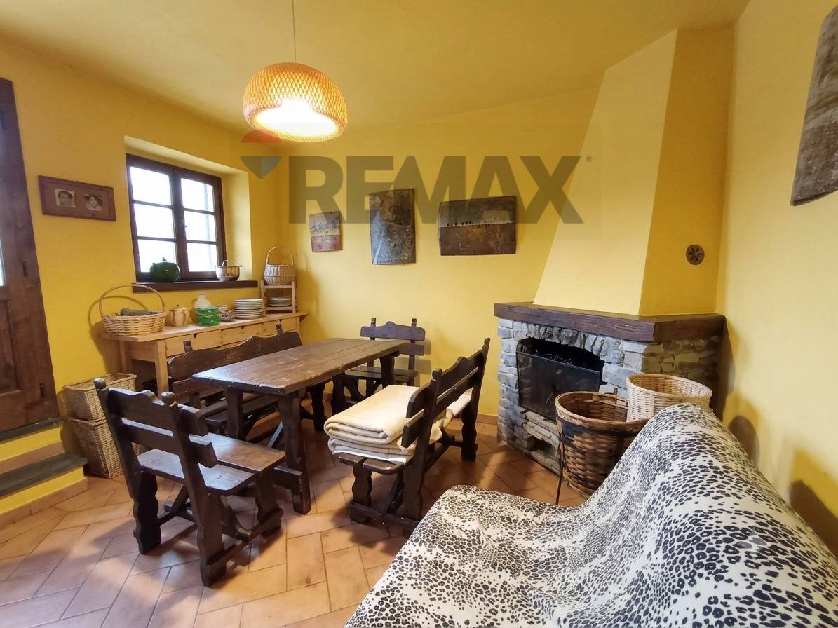 Baita/Chalet/Trullo in vendita a Bagni di Lucca, Montefegatesi