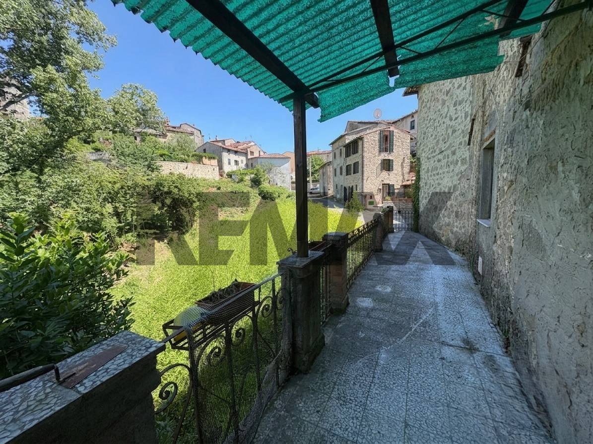 Casa Semindipendente in vendita a Bagni di Lucca, Brandeglio