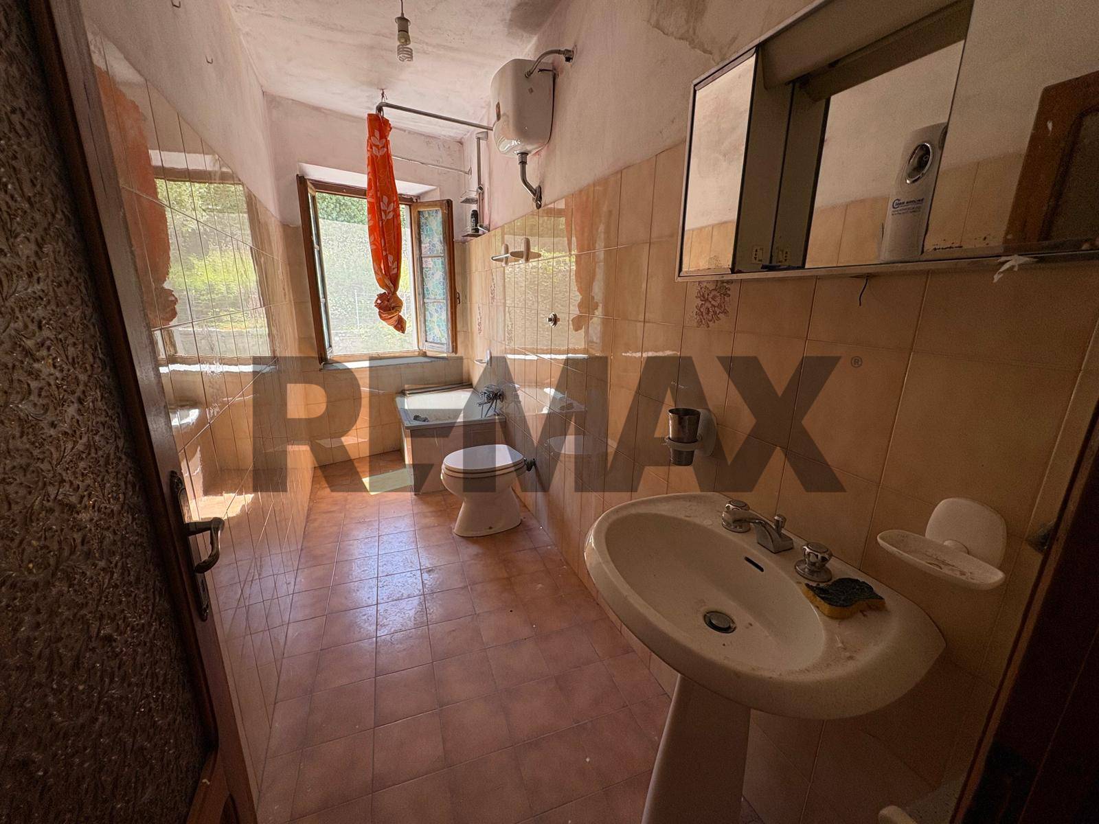Casa Semindipendente in vendita a Bagni di Lucca, Brandeglio