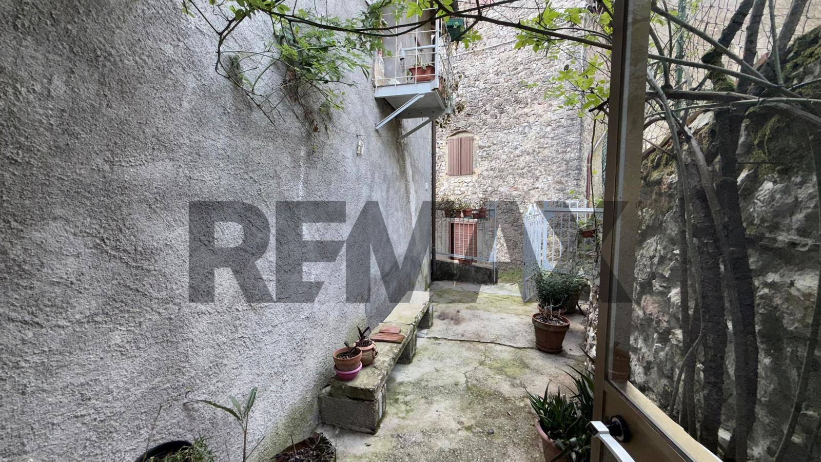 Casa Indipendente in vendita a Bagni di Lucca, Lucchio