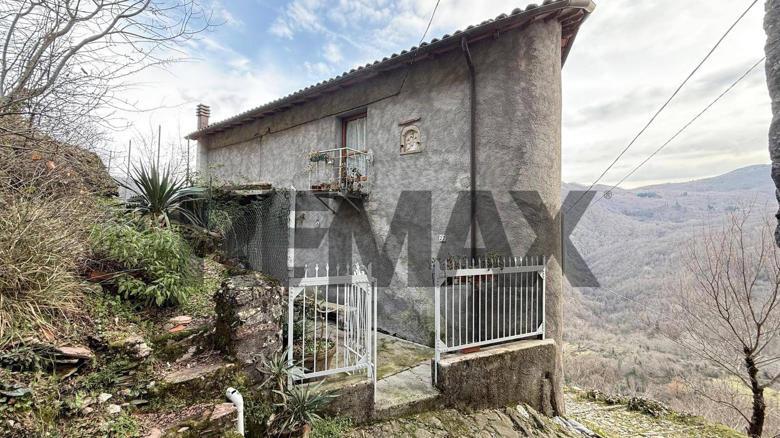 Casa Indipendente in vendita a Bagni di Lucca, Lucchio