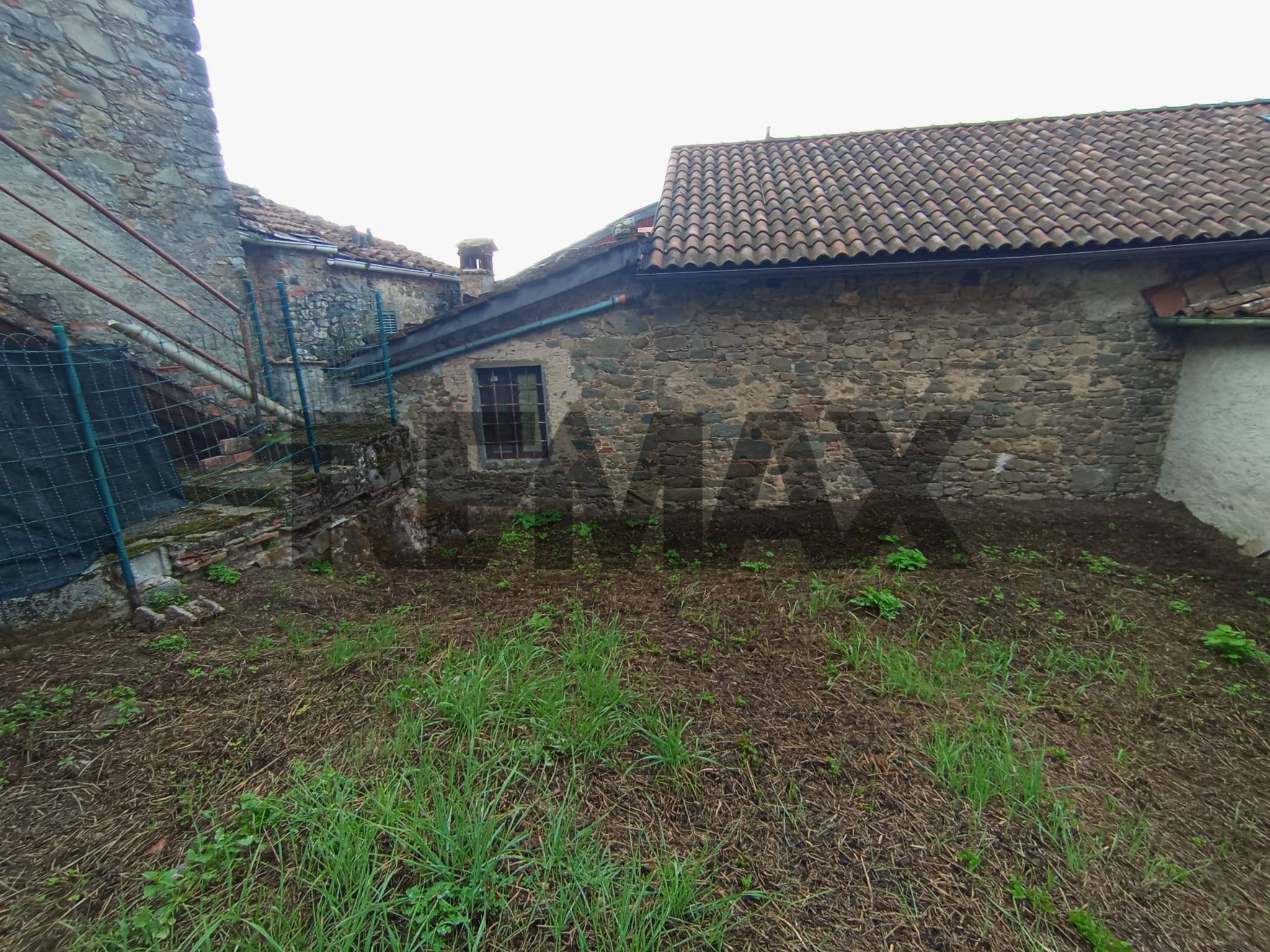 Casa Indipendente in vendita a Bagni di Lucca, Monti di Villa