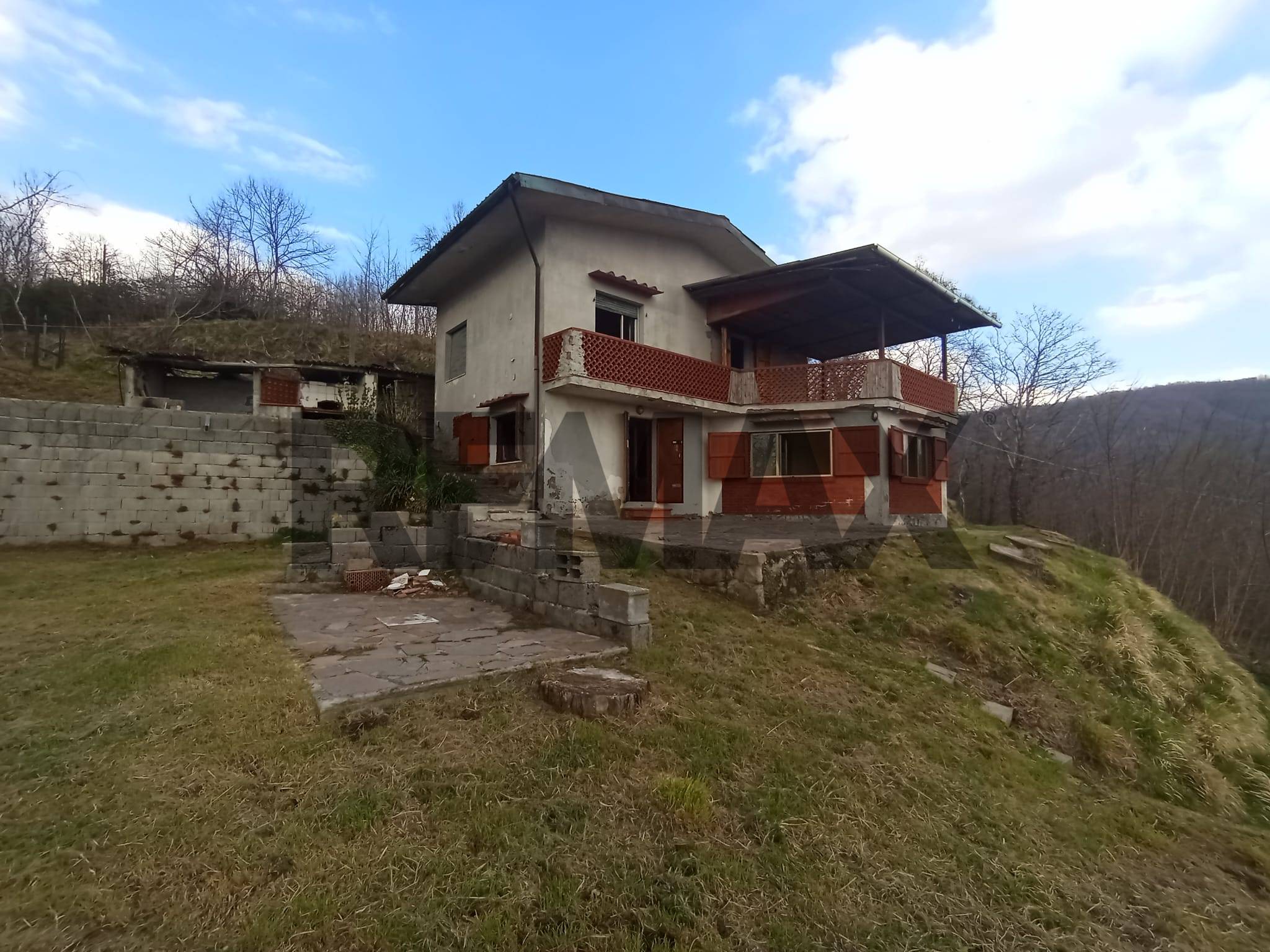 Casa Indipendente in vendita a Villa Basilica, Boveglio