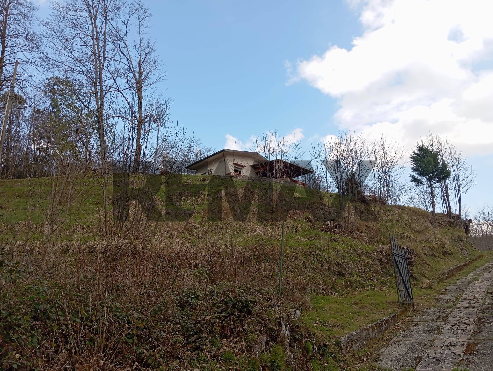 Casa Indipendente in vendita a Villa Basilica, Boveglio