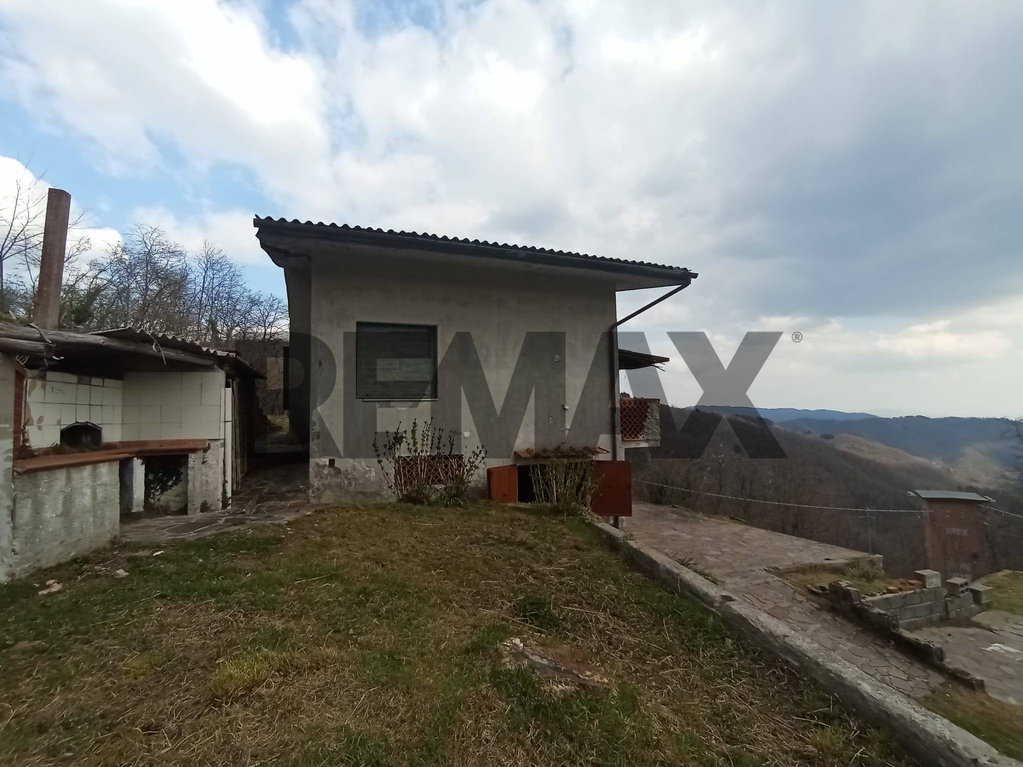 Casa Indipendente in vendita a Villa Basilica, Boveglio