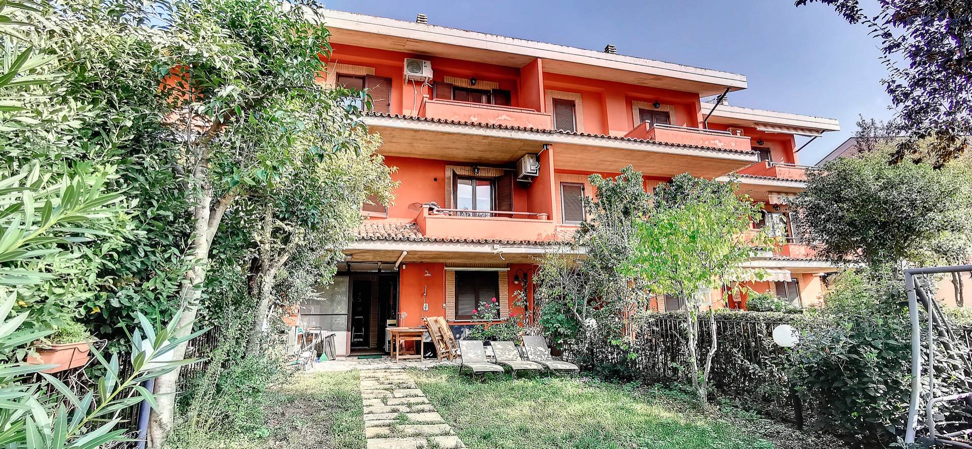 Villa a schiera in affitto a Loreto Aprutino