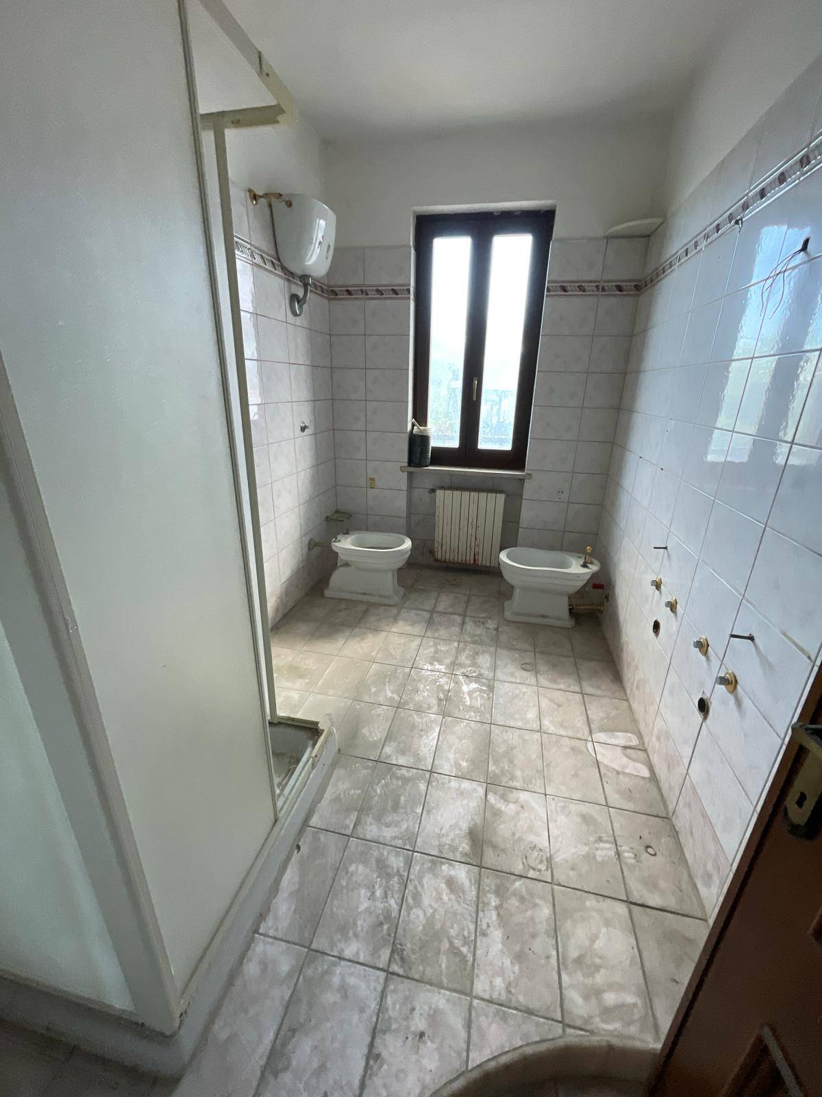 Appartamento in vendita a Cappelle sul Tavo