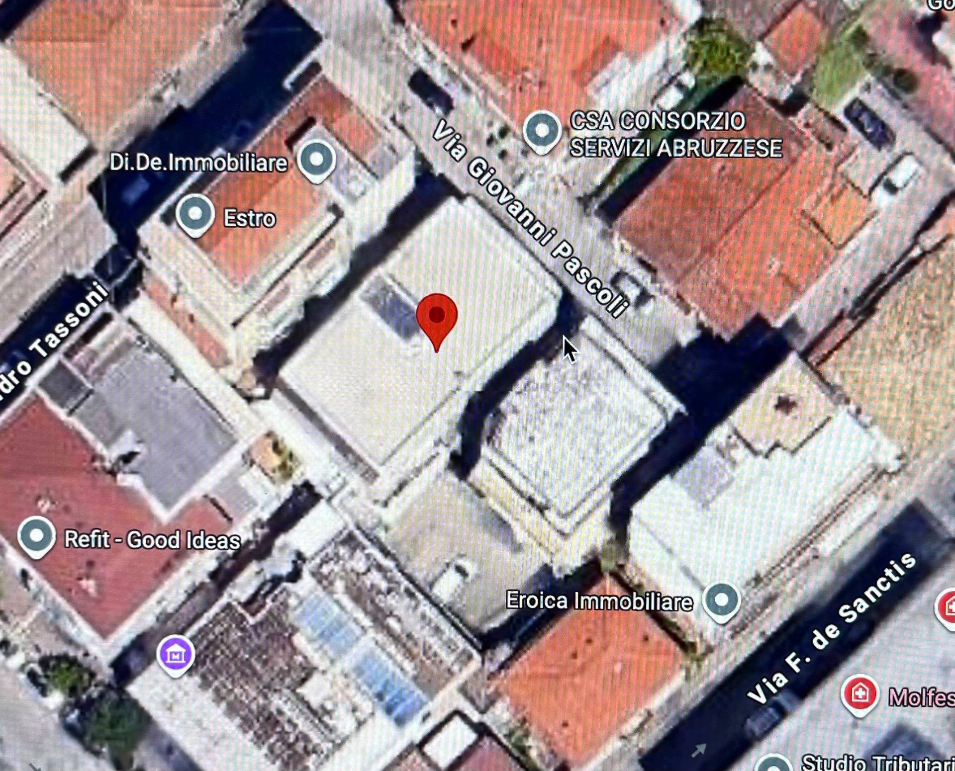 Posto auto scoperto in affitto a Pescara, Centro