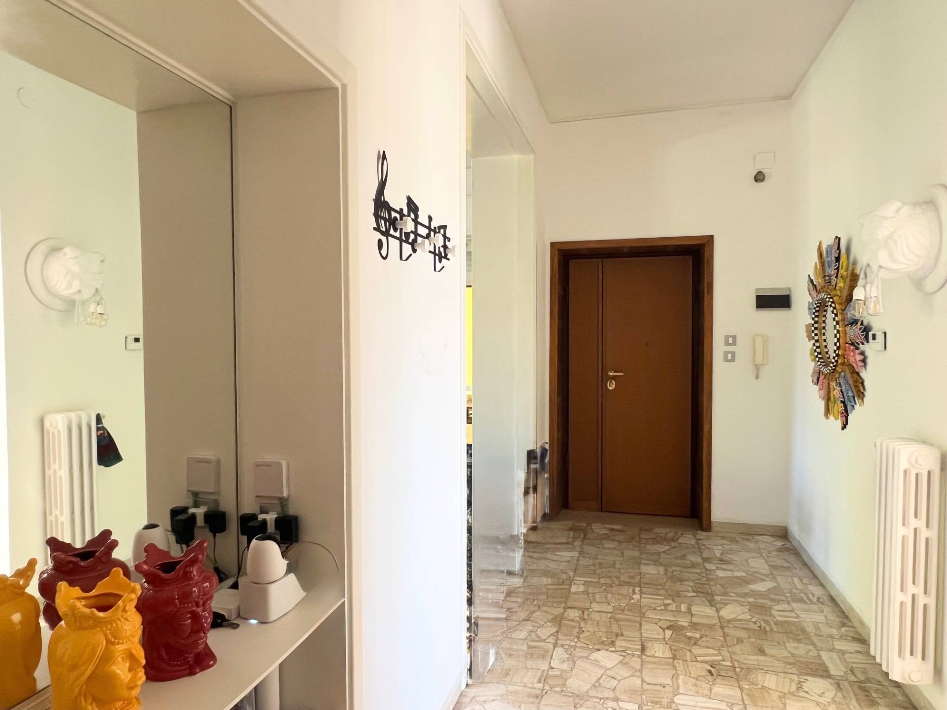 Appartamento in vendita a Pescara, Zona Colli