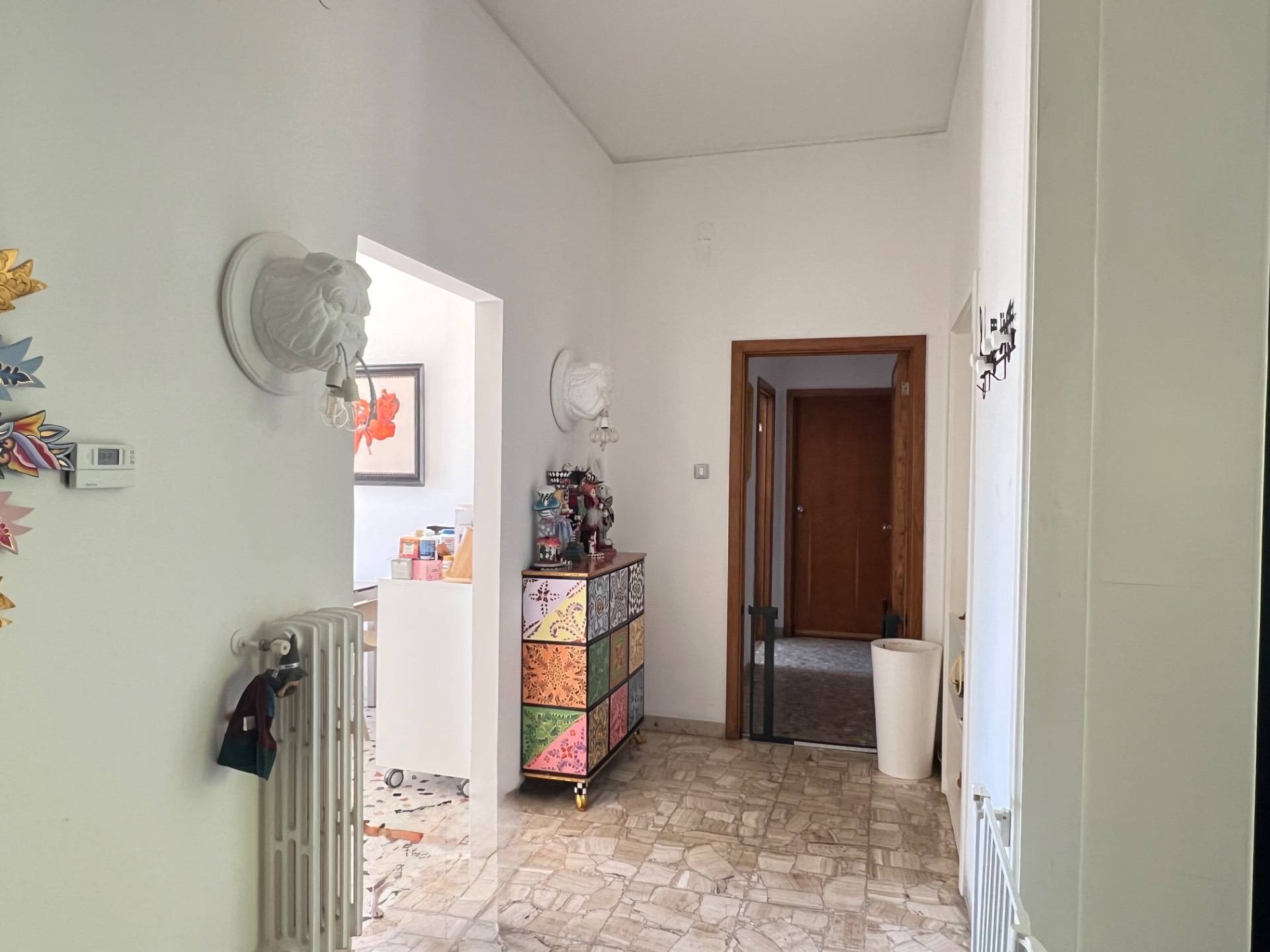 Appartamento in vendita a Pescara, Zona Colli
